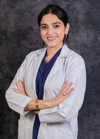 Dr. Kavya Mikkineni